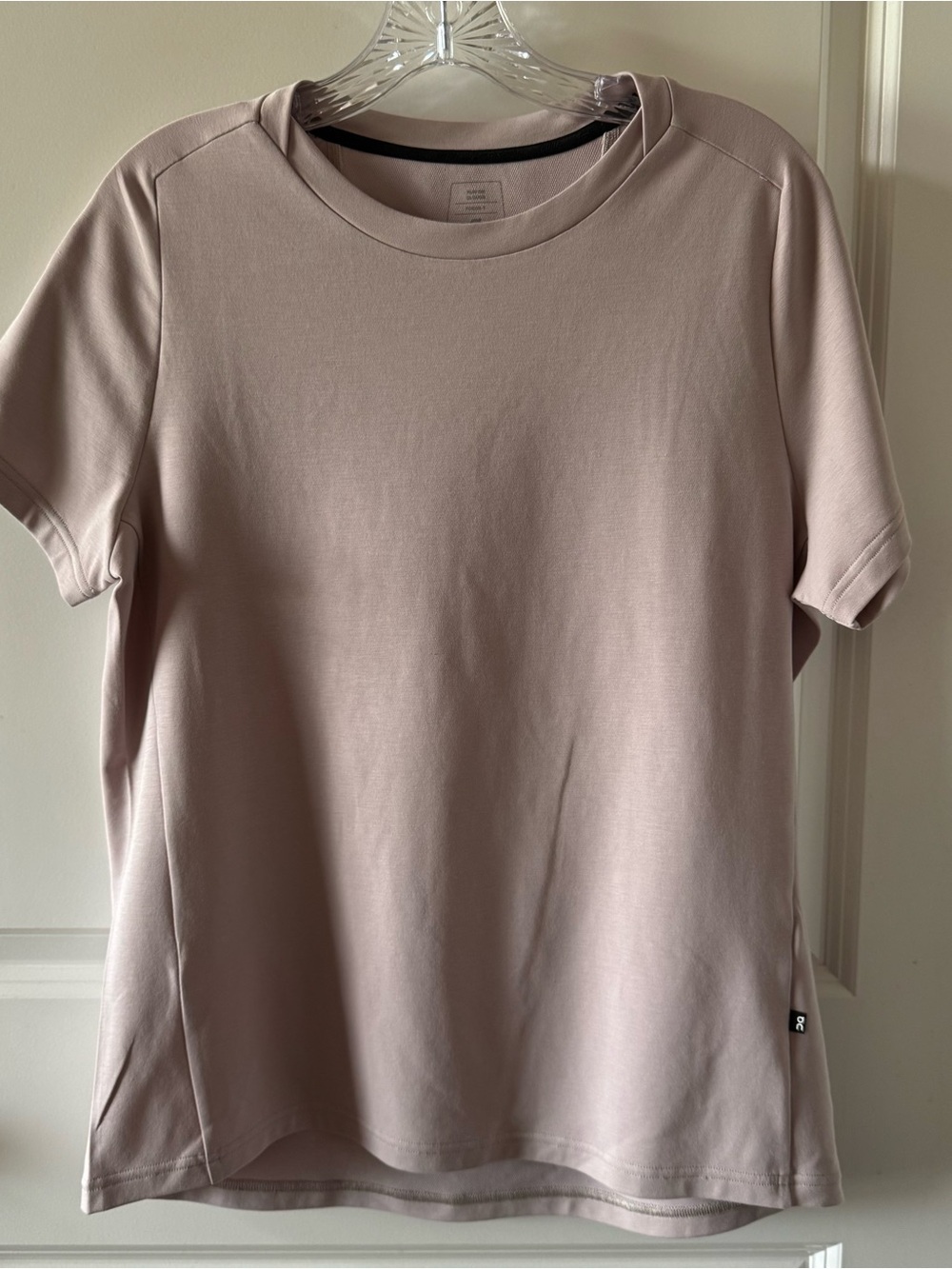 On Running Women's Short Sleeve Tee in Dusty Pink
